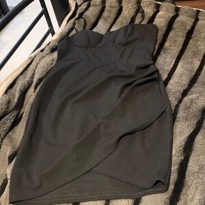 #576 Elegant Black Strapless Dress